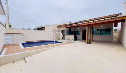 Casa com 3 dormitórios à venda, 137 m² por R$ 790.000,00 - Estância São José - Peruíbe/SP