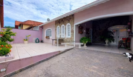 Casa com 3 dormitórios à venda, 139 m² por R$ 530.000,00 - Balneário Stella Maris - Peruíbe/SP