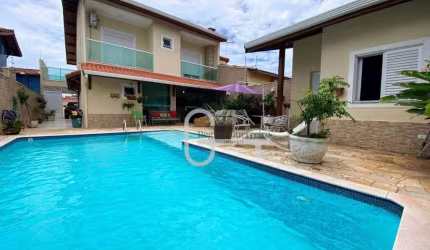 Casa com 4 dormitórios à venda, 219 m² por R$ 900.000,00 - Estância Balneária Maria Helena Novaes - Peruíbe/SP