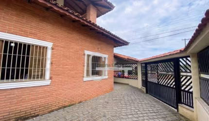 Casa com 4 dormitórios à venda, 288 m² por R$ 750.000,00 - Centro - Peruíbe/SP