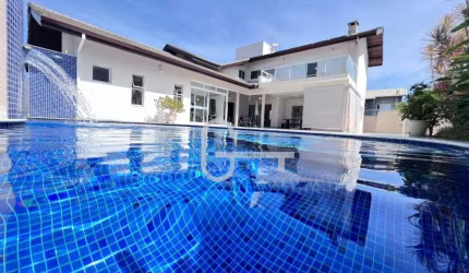 Casa com 5 dormitórios à venda, 360 m² por R$ 2.350.000,00 - Bougainvillee IV - Peruíbe/SP