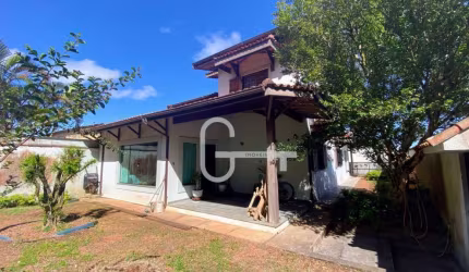 Casa com 5 dormitórios à venda, 320 m² por R$ 800.000,00 - Parque Balneário Oásis - Peruíbe/SP