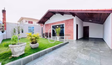 Casa com 3 dormitórios à venda, 144 m² por R$ 790.000,00 - Balneário Stella Maris - Peruíbe/SP
