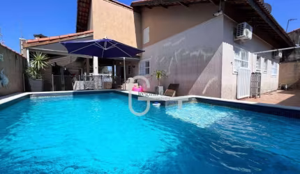 Casa com 3 dormitórios à venda, 134 m² por R$ 700.000,00 - Parque Turístico - Peruíbe/SP
