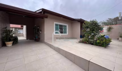 Casa com 3 dormitórios à venda, 150 m² por R$ 750.000,00 - Jardim Casablanca - Peruíbe/SP