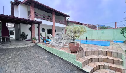 Casa com 5 dormitórios à venda, 212 m² por R$ 900.000,00 - Parque Balneário Oásis - Peruíbe/SP