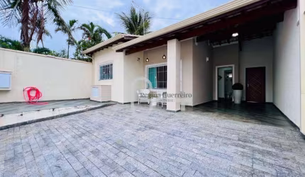 Casa com 4 dormitórios à venda, 184 m² por R$ 650.000,00 - Jardim Barra de Jangada - Peruíbe/SP