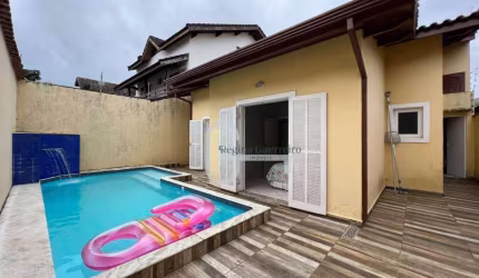 Casa com 3 dormitórios à venda, 133 m² por R$ 550.000,00 - Parque Balneário Oásis - Peruíbe/SP