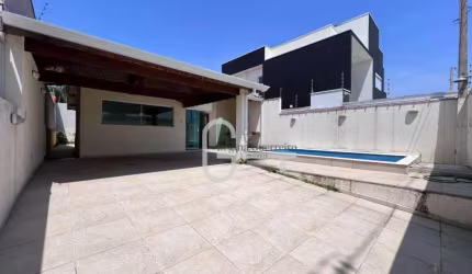 Casa com 3 dormitórios à venda, 140 m² por R$ 680.000,00 - Balneário Três Marias - Peruíbe/SP