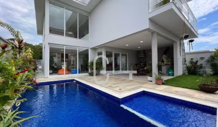 Casa com 4 dormitórios à venda, 241 m² por R$ 1.950.000,00 - Bougainvillee IV - Peruíbe/SP