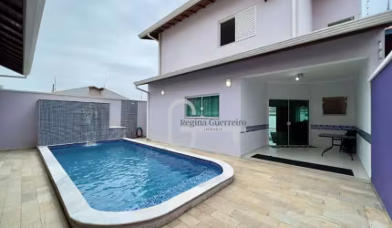 Casa com 4 dormitórios à venda, 230 m² por R$ 950.000,00 - Estância São José - Peruíbe/SP