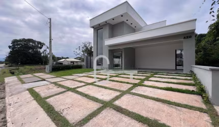 Casa com 3 dormitórios à venda, 200 m² por R$ 950.000,00 - Residencial São Luiz - Peruíbe/SP
