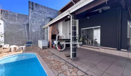 Casa Sobrado com sala comercial e com 4 dormitórios à venda por R$ 980.000 - Jardim Marcia - Peruíbe/SP