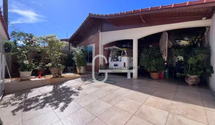 Casa com 3 dormitórios à venda, 182 m² por R$ 650.000,00 - Cidade Nova Peruibe - Peruíbe/SP