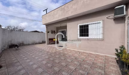 Casa com 2 dormitórios à venda, 139 m² por R$ 380.000,00 - Estância São José - Peruíbe/SP