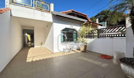 Casa com 3 dormitórios à venda, 82 m² por R$ 435.000,00 - Balneário Stella Maris - Peruíbe/SP
