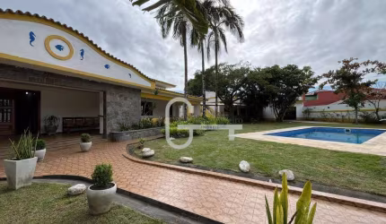 Casa com 5 dormitórios à venda, 511 m² por R$ 2.190.000,00 - Centro - Peruíbe/SP