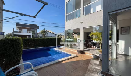 Casa com 4 dormitórios à venda, 233 m² por R$ 2.500.000,00 - Residencial Três Marias - Peruíbe/SP