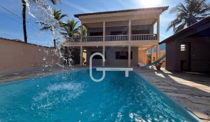 Casa com 4 dormitórios à venda, 328 m² por R$ 800.000,00 - Estância Balneária Convento Velho - Peruíbe/SP