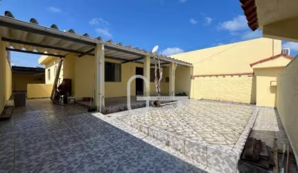 Casa com 2 dormitórios à venda, 81 m² por R$ 340.000,00 - Jardim Casablanca - Peruíbe/SP