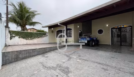 Casa com 3 dormitórios à venda, 169 m² por R$ 690.000,00 - Parque Balneário Oásis - Peruíbe/SP
