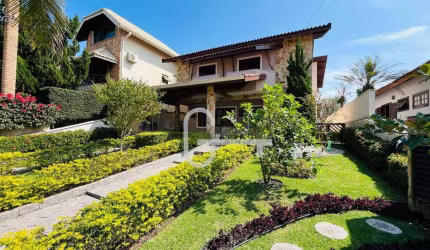 Casa com piscina 4 dormitórios à venda, 230 m² por R$ 1.300.000 - Bougainvillee III - Peruíbe/SP