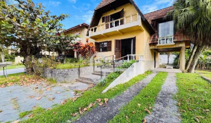 Casa com 3 dormitórios à venda, 153 m² por R$ 850.000,00 - Bougainvillee III - Peruíbe/SP