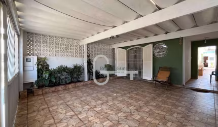 Casa com 2 dormitórios à venda, 106 m² por R$ 360.000,00 - Cidade Nova Peruibe - Peruíbe/SP
