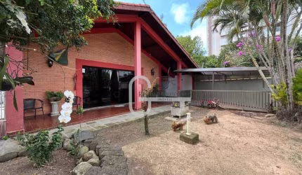 Casa com 4 dormitórios à venda, 272 m² por R$ 930.000,00 - Centro - Peruíbe/SP