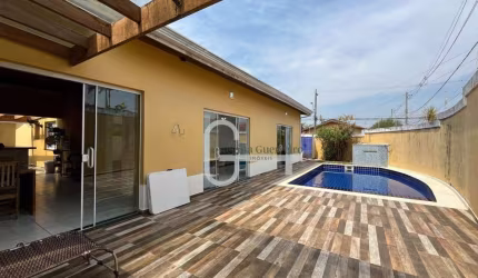 Casa com 4 dormitórios à venda, 222 m² por R$ 900.000,00 - Parque Turístico - Peruíbe/SP