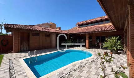 Casa com 5 dormitórios à venda, 254 m² por R$ 1.400.000,00 - Jardim Imperador - Peruíbe/SP