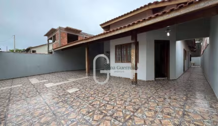 Casa com 4 dormitórios à venda, 210 m² por R$ 580.000,00 - Jardim Beira Mar - Peruíbe/SP