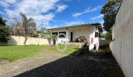 Casa com 3 dormitórios à venda, 278 m² por R$ 760.000,00 - Centro - Peruíbe/SP