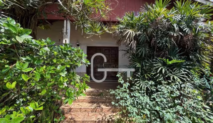 Casa com 3 dormitórios à venda, 313 m² por R$ 650.000,00 - Centro - Peruíbe/SP