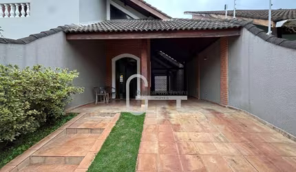 Casa Sobrado a 200m da praia com 3 dormitórios à venda, 218 m² por R$ 680.000 - Jardim Imperador - Peruíbe/SP