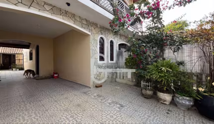 Casa com 4 dormitórios à venda, 232 m² por R$ 860.000,00 - Cidade Nova Peruibe - Peruíbe/SP