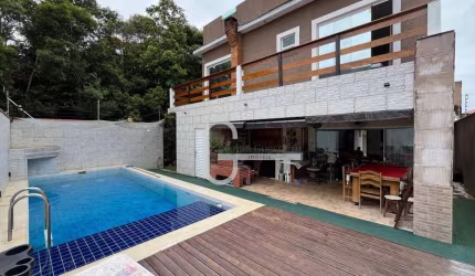 Casa com 5 dormitórios à venda, 200 m² por R$ 950.000,00 - Flora Rica III - Peruíbe/SP