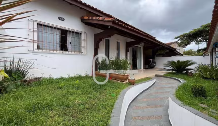 Casa com 3 dormitórios à venda, 112 m² por R$ 700.000,00 - Balneário Stella Maris - Peruíbe/SP