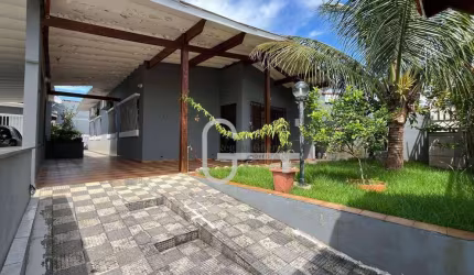 Casa com 4 dormitórios à venda, 229 m² por R$ 690.000,00 - Jardim Imperador - Peruíbe/SP