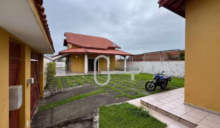 Casa com 3 dormitórios à venda, 230 m² por R$ 650.000,00 - Estância Balneária Maria Helena Novaes - Peruíbe/SP
