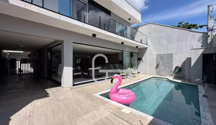 Casa com 4 dormitórios à venda, 335 m² por R$ 1.650.000,00 - Balneário Stella Maris - Peruíbe/SP