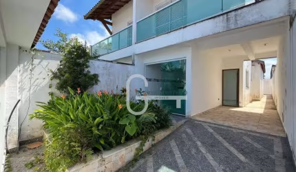 Casa com 3 dormitórios à venda, 127 m² por R$ 420.000,00 - Parque Balneario Oasis - Peruíbe/SP