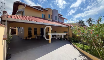 Casa com 3 dormitórios à venda, 170 m² por R$ 550.000,00 - Balneário Stella Maris - Peruíbe/SP