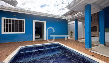 Casa com 3 dormitórios à venda, 196 m² por R$ 750.000,00 - Balneário Stella Maris - Peruíbe/SP