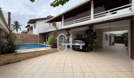 Casa com 7 dormitórios à venda, 451 m² por R$ 1.600.000,00 - Balneário Stella Maris - Peruíbe/SP