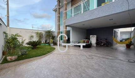 Casa com 4 dormitórios à venda, 129 m² por R$ 900.000,00 - Estância São José - Peruíbe/SP