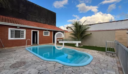 Casa com 3 dormitórios à venda, 140 m² por R$ 600.000,00 - Estância Balneária Maria Helena Novaes - Peruíbe/SP