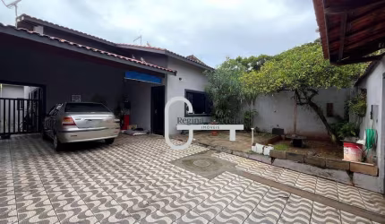Casa com 3 dormitórios à venda, 162 m² por R$ 360.000,00 - Estância São José - Peruíbe/SP