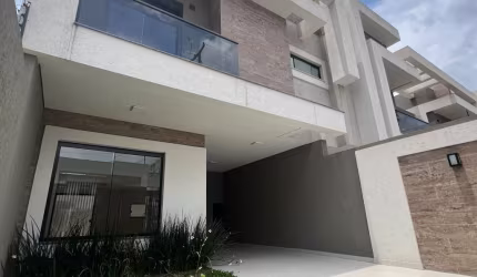Sobrados modernos e com excelente padrão de construção e acabamentos próximo ao Terminal do Carmo