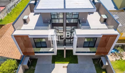 Triplex com terraço em ótima localização no Bacacheri/Jardim Social